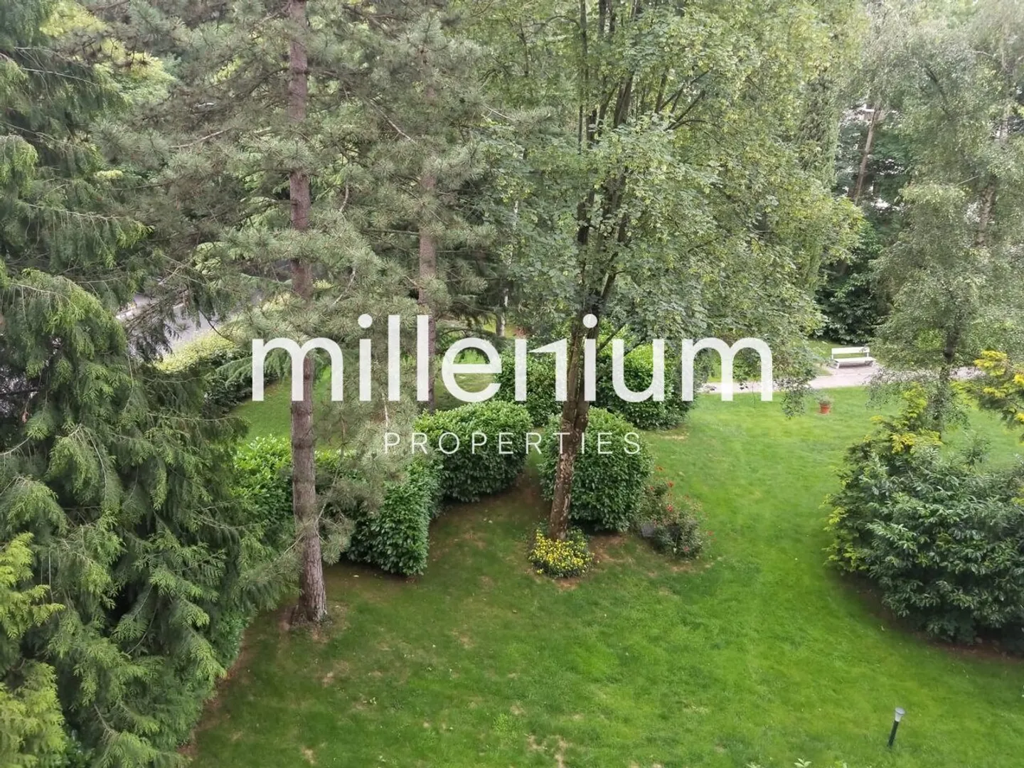 Appartamento eccezionale con 4 camere - Residenza con piscina e sauna - Foto 4 di 10