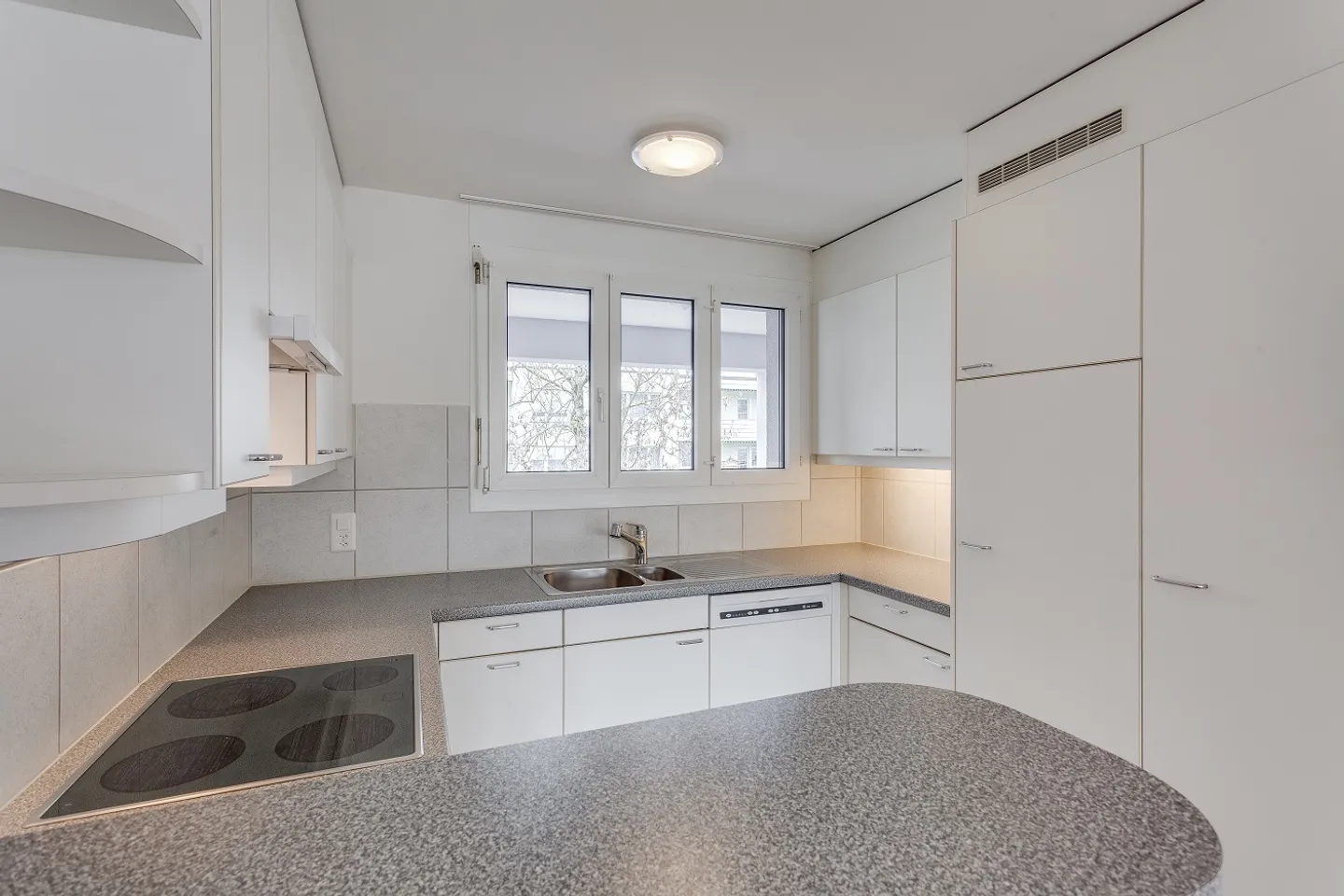 Appartement en duplex lumineux à louer - Photo 3 sur 10