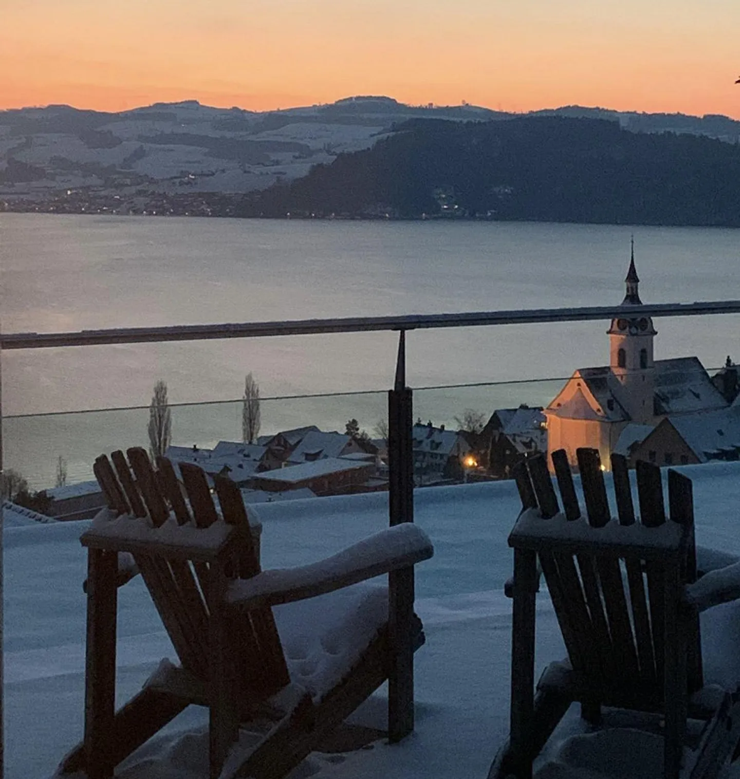 Ein exklusives 300 m² Familienhaus. Eine seltene Gelegenheit! - Foto 1 von 7