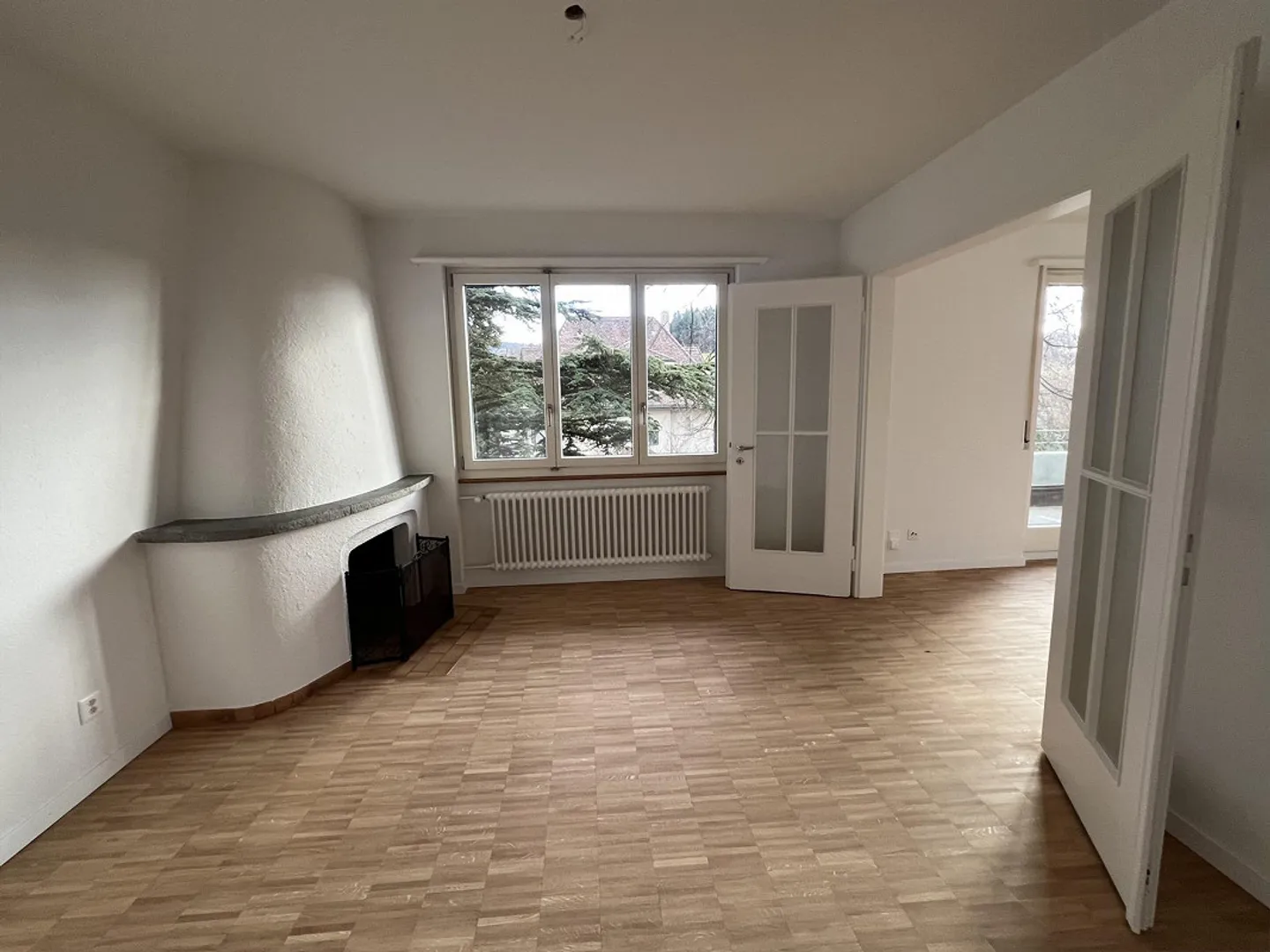 Appartement rénové de 4 pièces avec charme à Köniz - Photo 5 sur 18