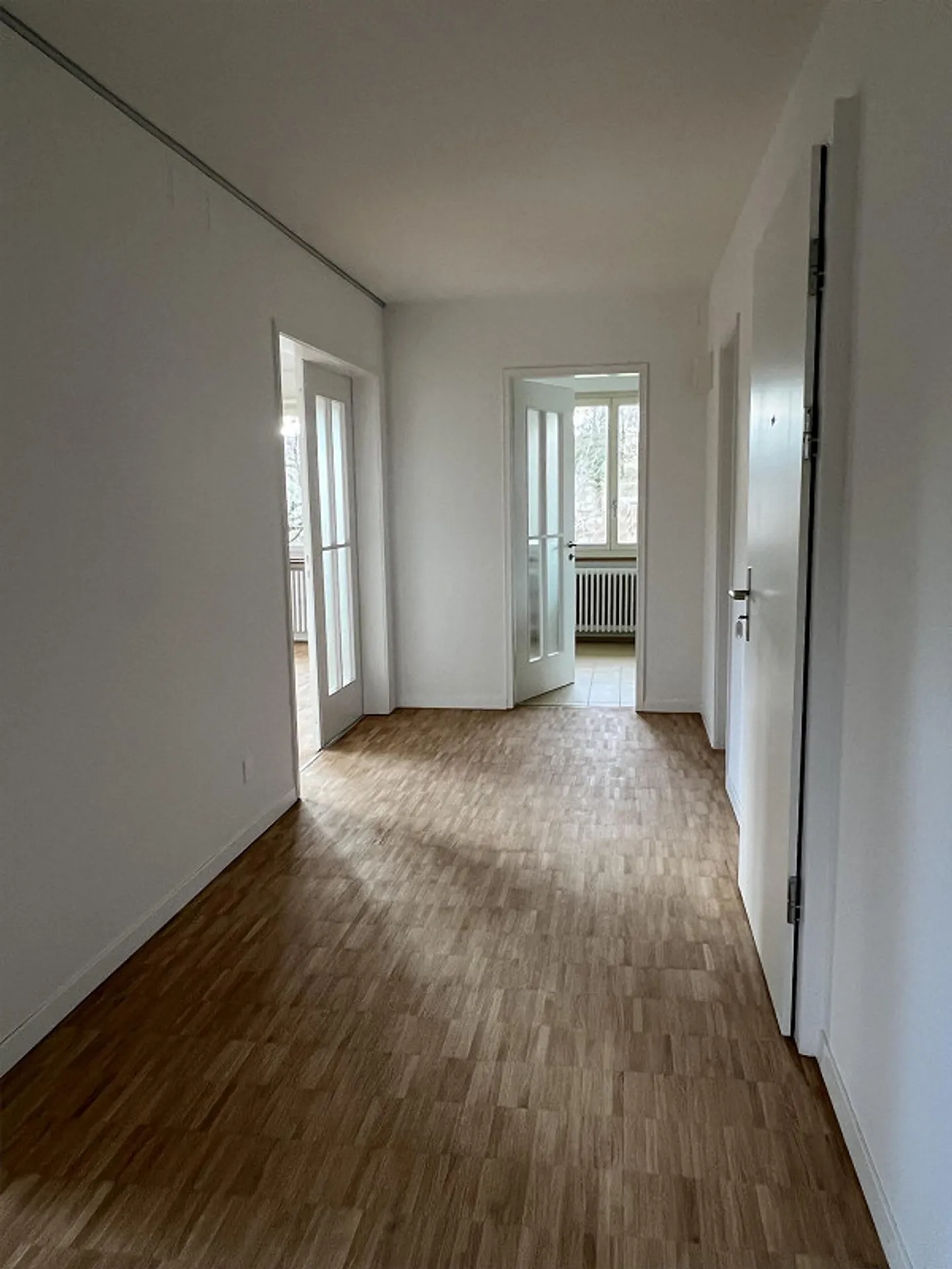 Appartement rénové de 4 pièces avec charme à Köniz - Photo 6 sur 18