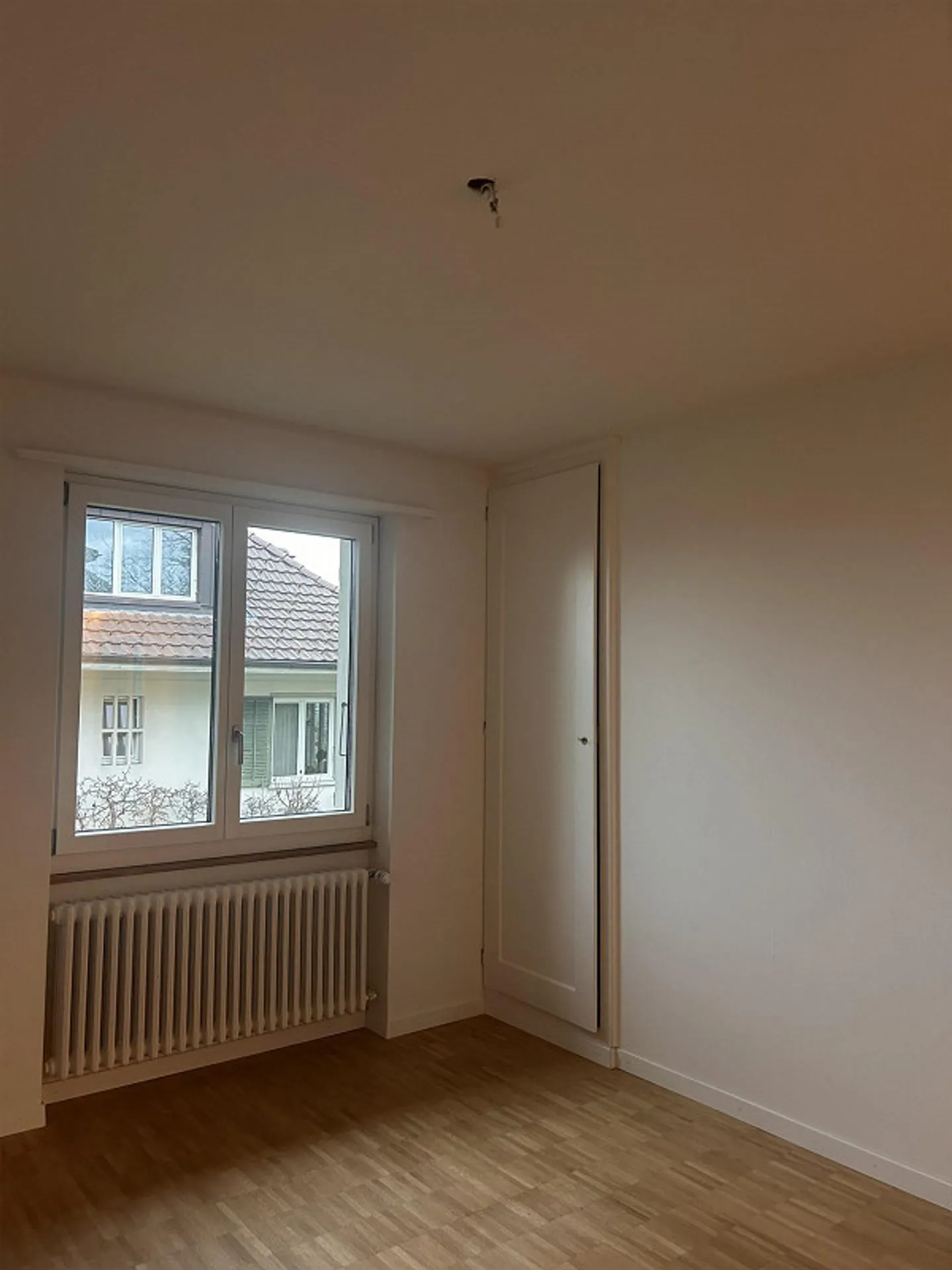 Appartement rénové de 4 pièces avec charme à Köniz - Photo 17 sur 18