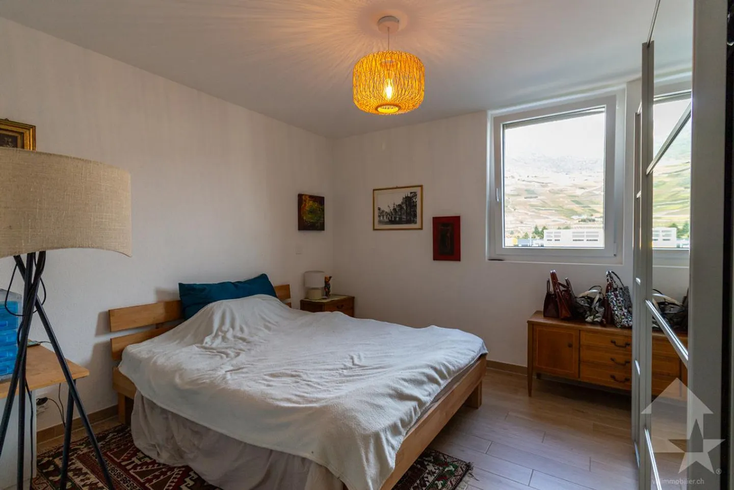 3.5-room apartment with 17 m2 balcony and unobstructed view - Photo 13 of 19