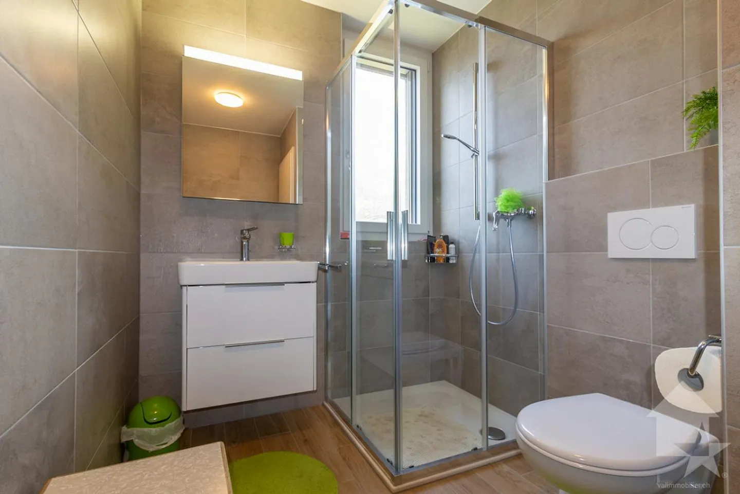 3.5-room apartment with 17 m2 balcony and unobstructed view - Photo 15 of 19
