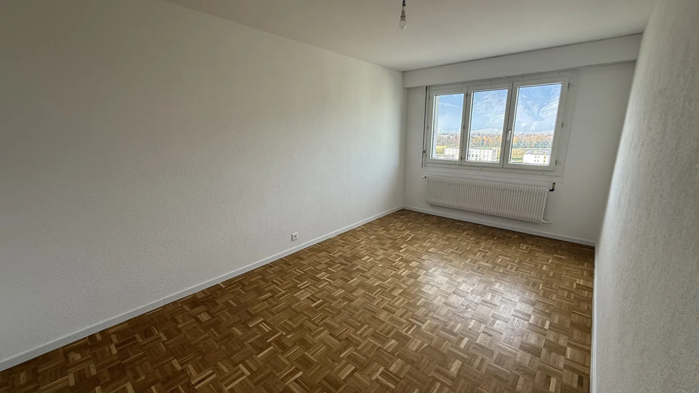 Renovated 2-room apartment for rent - Photo 4 of 5