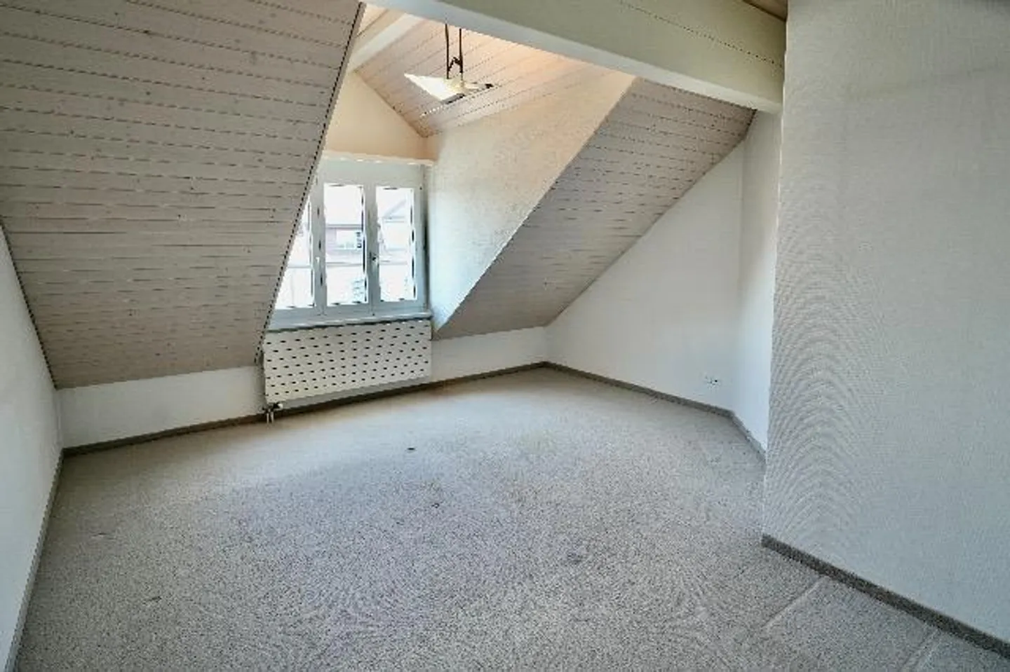 3.5 to 4-room penthouse apartment in the heart of Amriswil - Photo 7 of 11