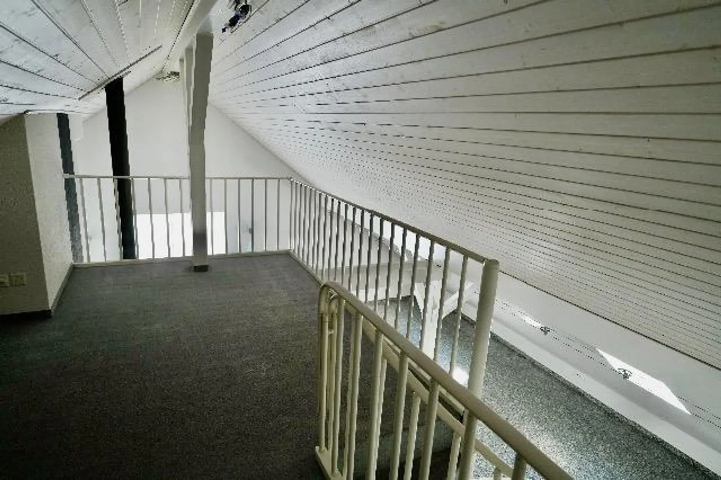 3.5 to 4-room penthouse apartment in the heart of Amriswil - Photo 9 of 11
