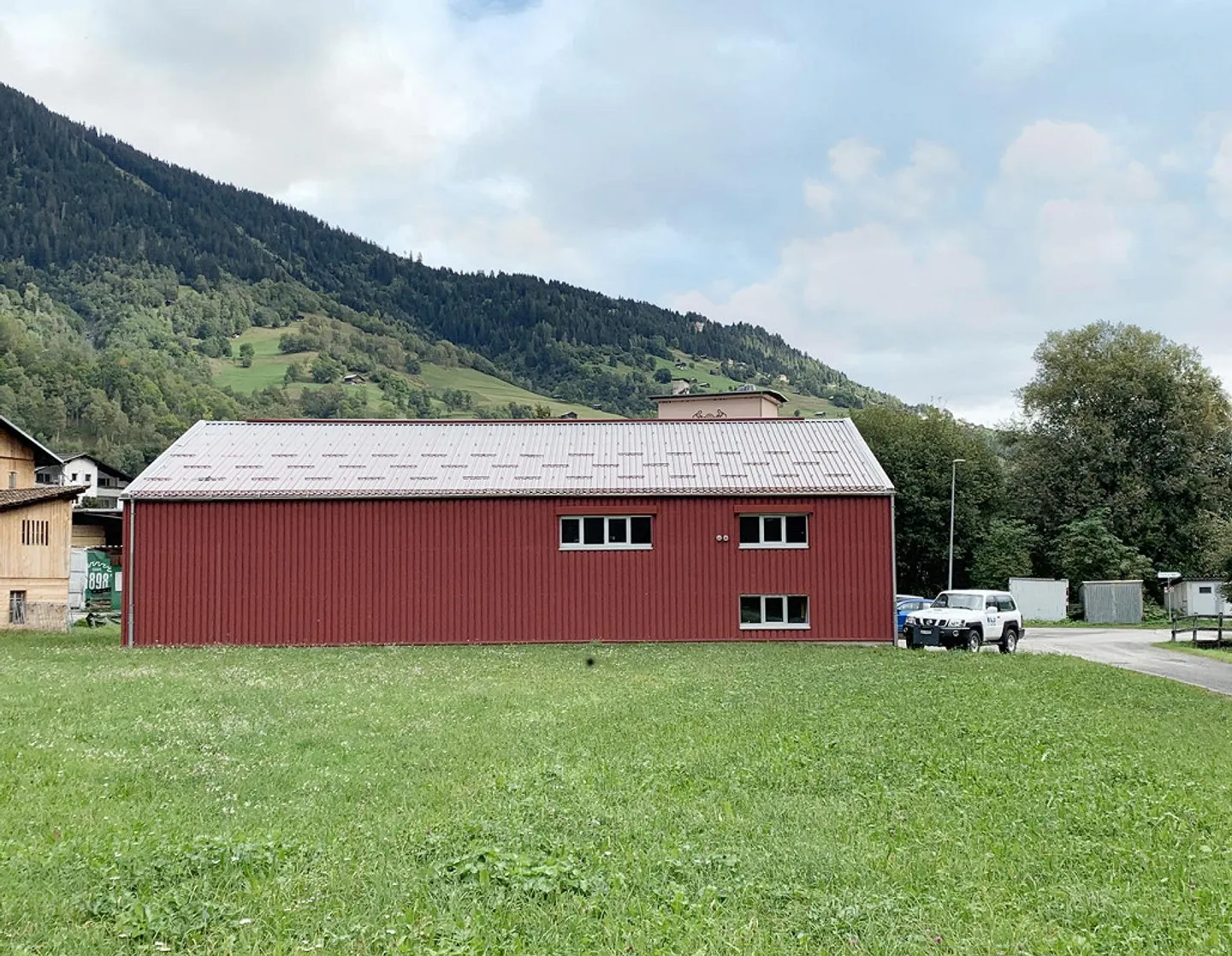 Gewerbeimmobilie mit Unternehmensoption - Foto 3 von 3
