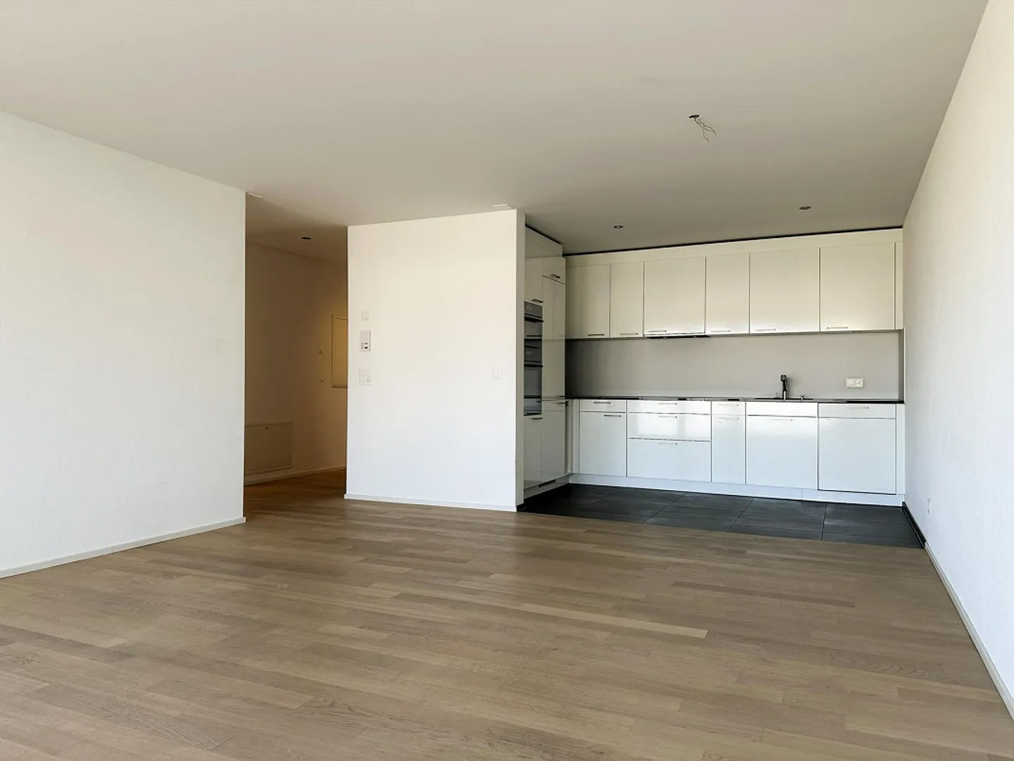 Condominio moderno e luminoso di 3,5 stanze con vista sulla natura - Foto 10 di 21