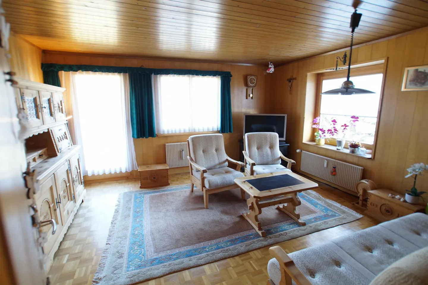 Dreifamilienhaus mit grossem Umschwung in Sedrun - Foto 10 von 21