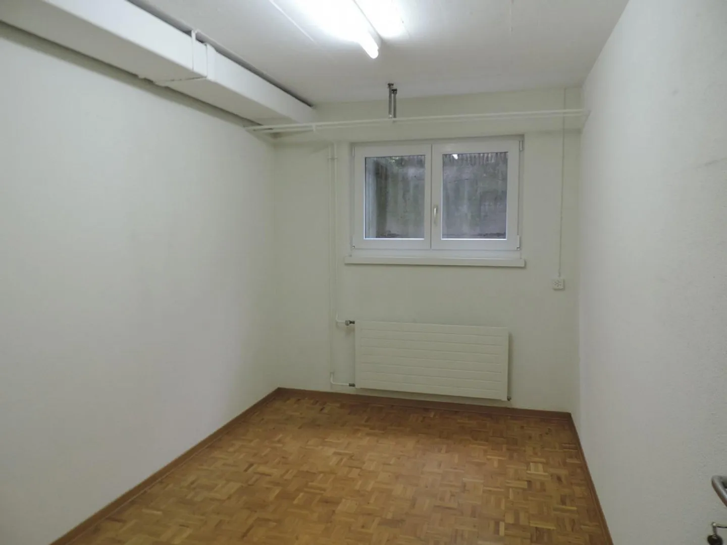 Salle de bricolage à louer à Höngg - Photo 2 sur 4