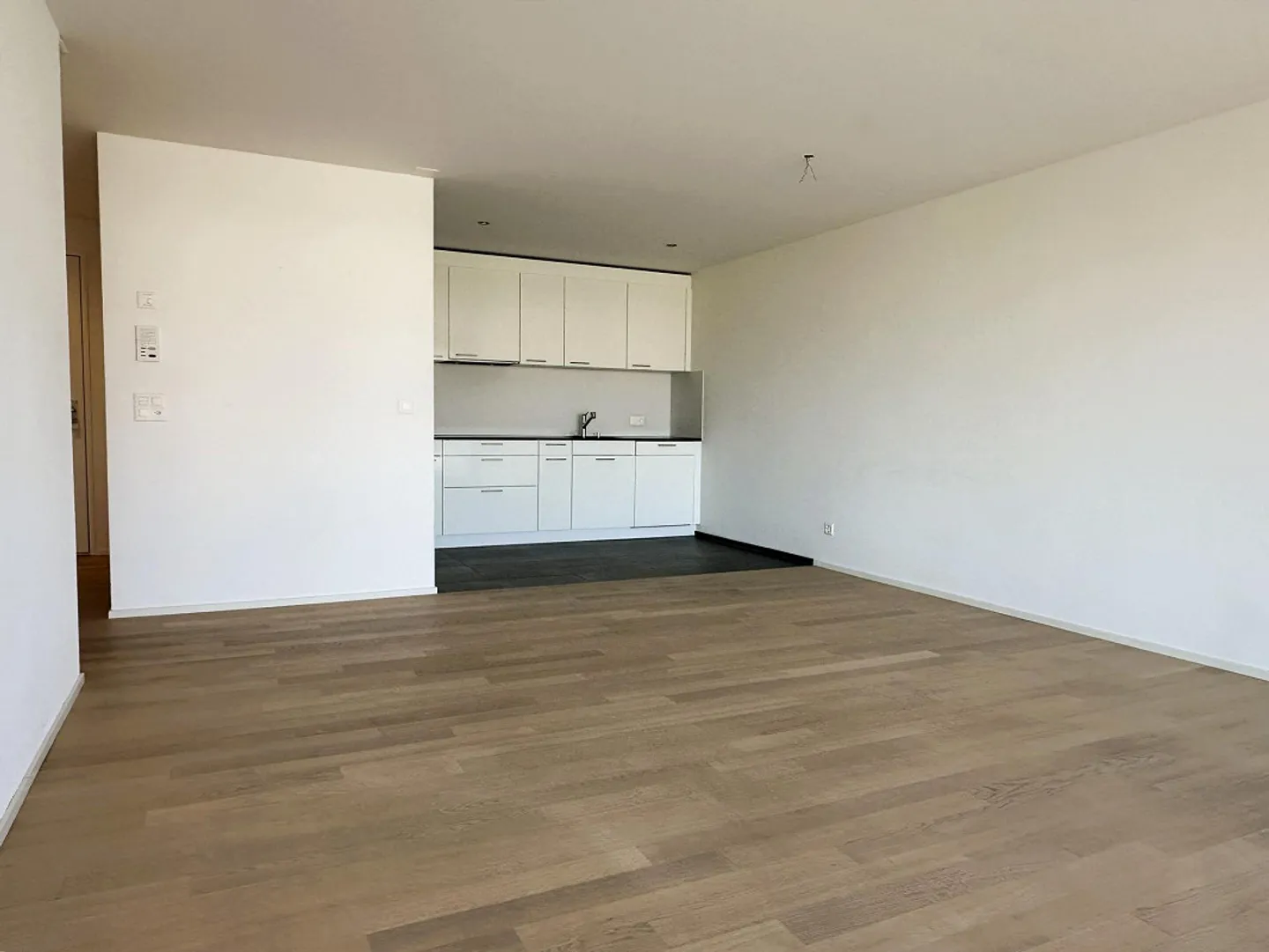 Condominio moderno e luminoso di 3,5 stanze con vista sulla natura - Foto 11 di 21