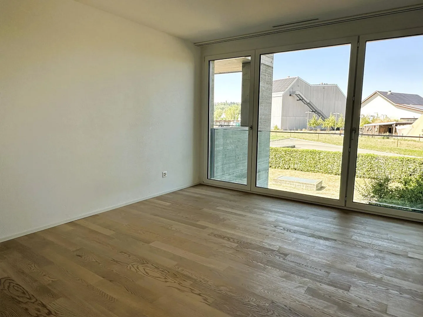 Condominio moderno e luminoso di 3,5 stanze con vista sulla natura - Foto 14 di 21