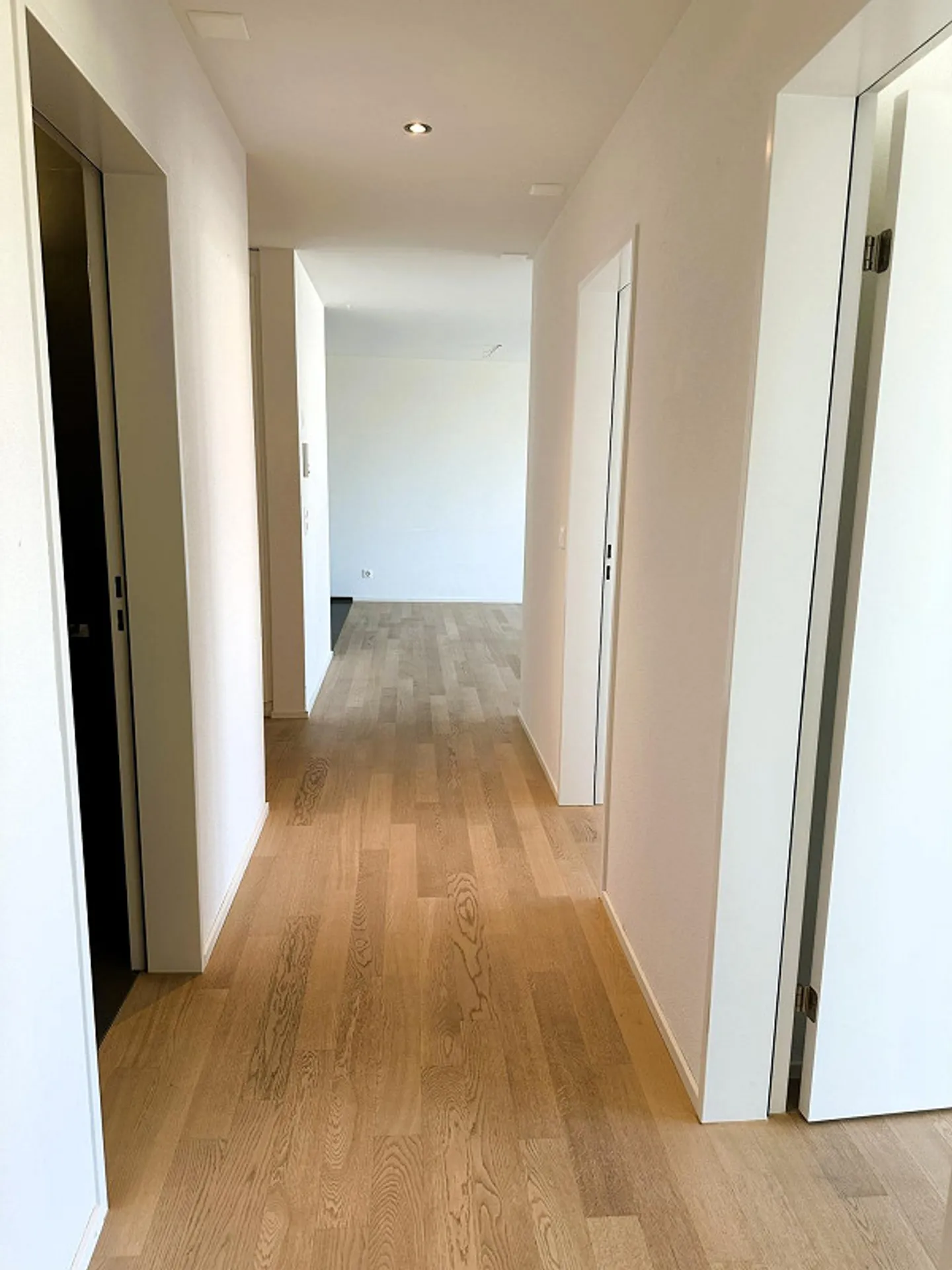 Condominio moderno e luminoso di 3,5 stanze con vista sulla natura - Foto 16 di 21