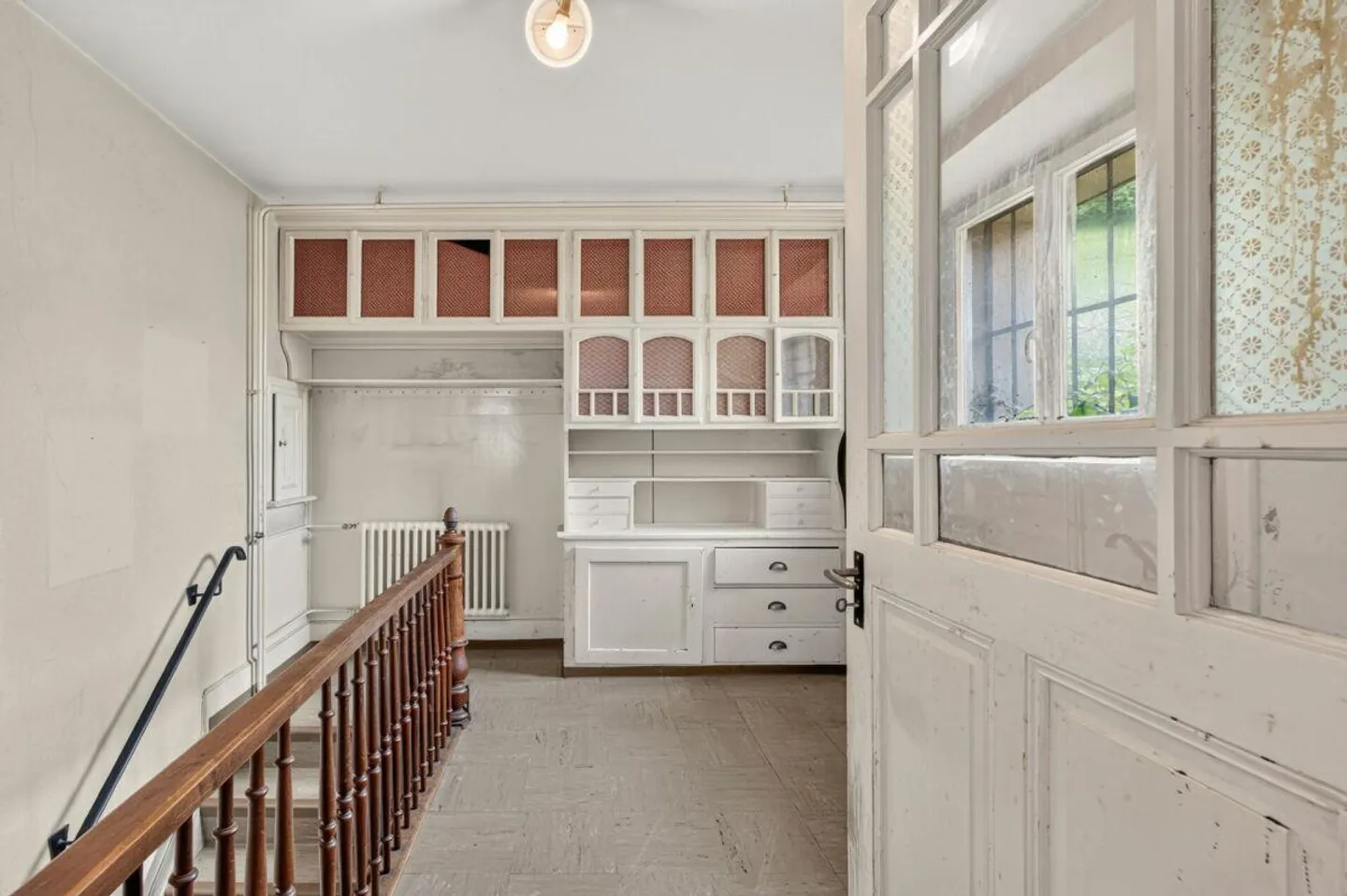 The Space Miracle in Taminatal: 9-Room House with Great Potential - Photo 13 of 26