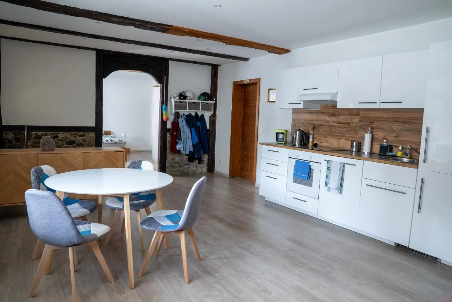 2 Room Apartment - Photo 2 of 5