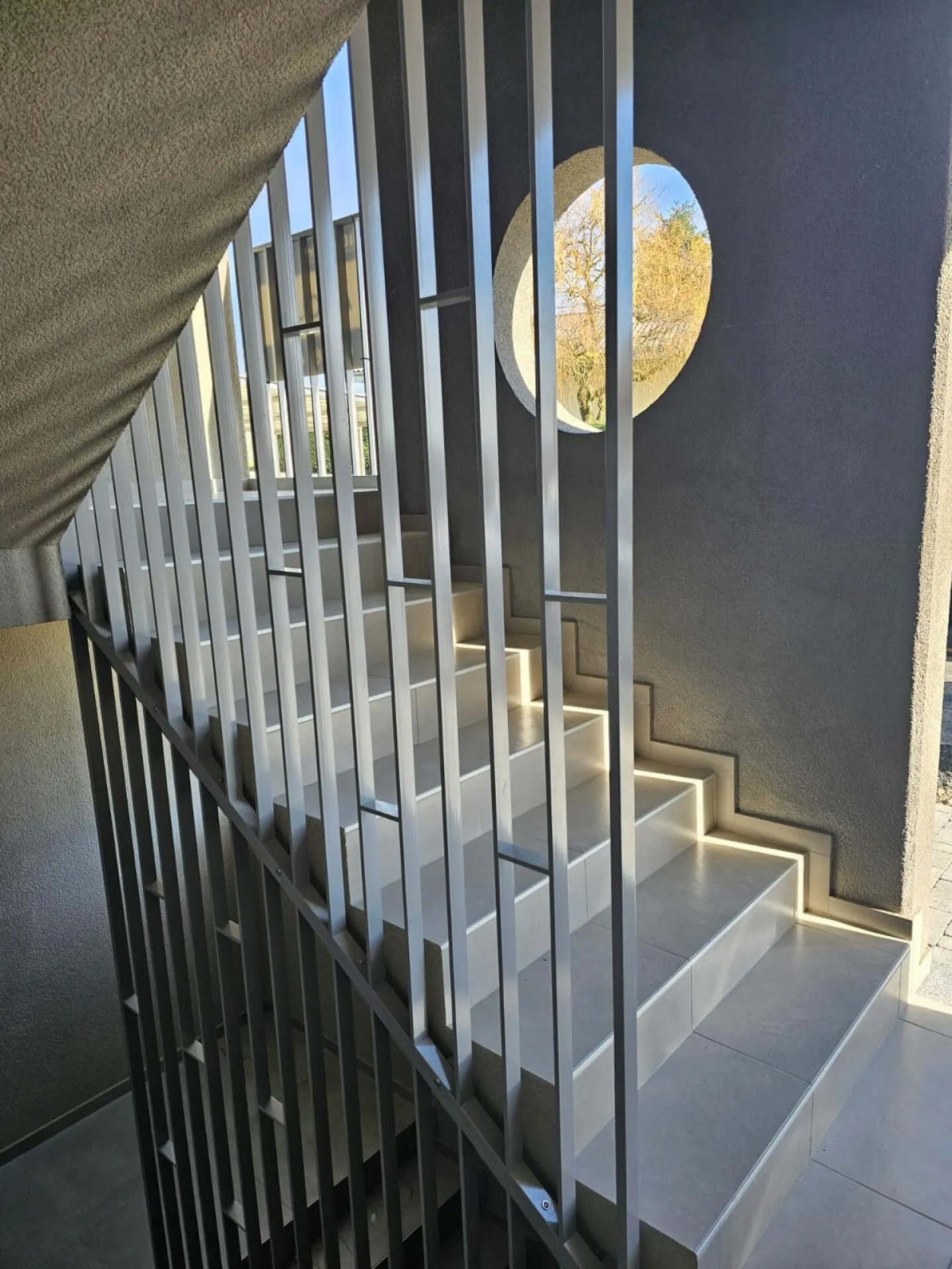 Nouvel appartement de 2,5 pièces au 2ème étage avec jardin commun - Photo 9 sur 11