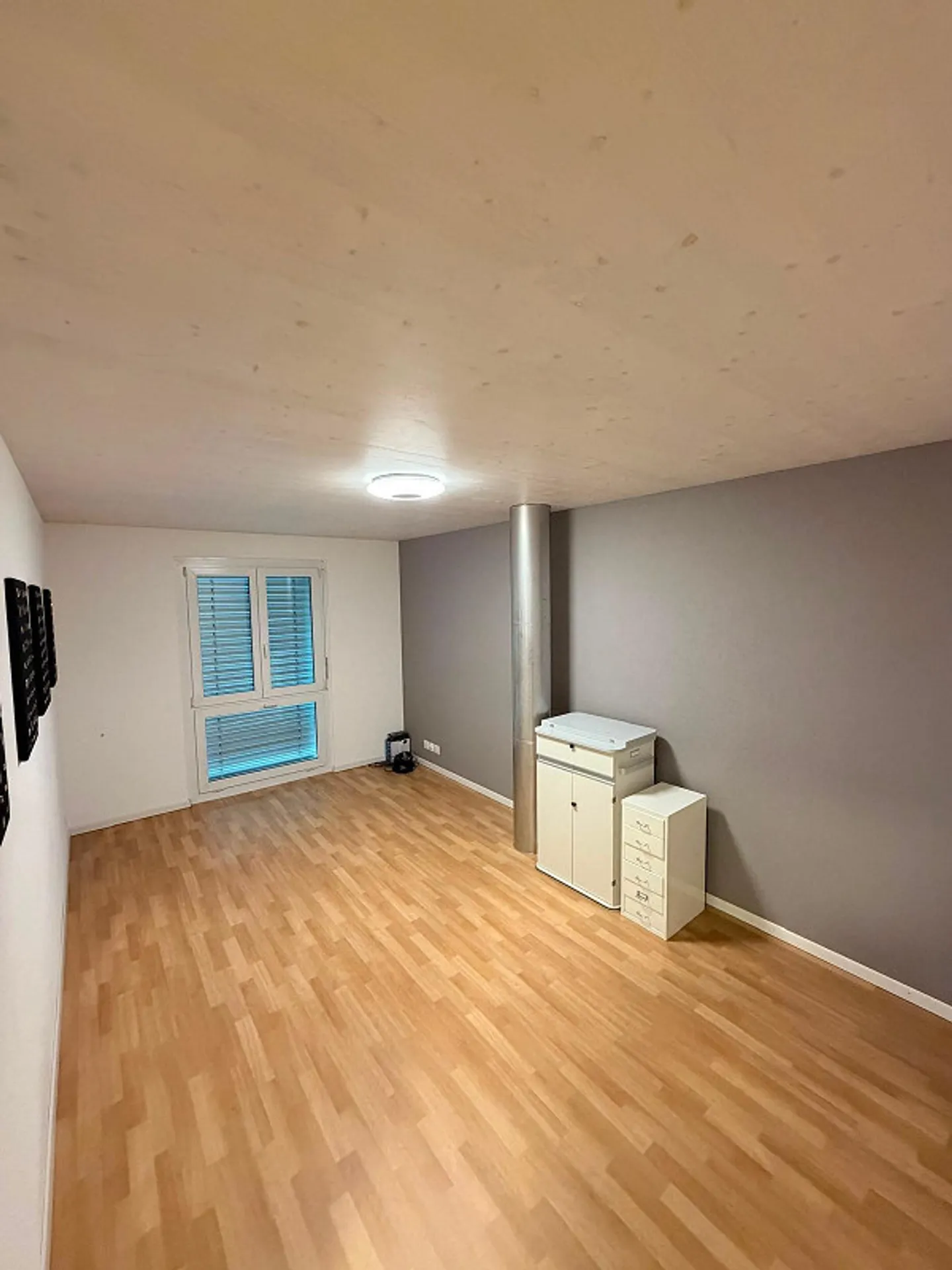 6 Room House for Rent - Photo 2 of 12