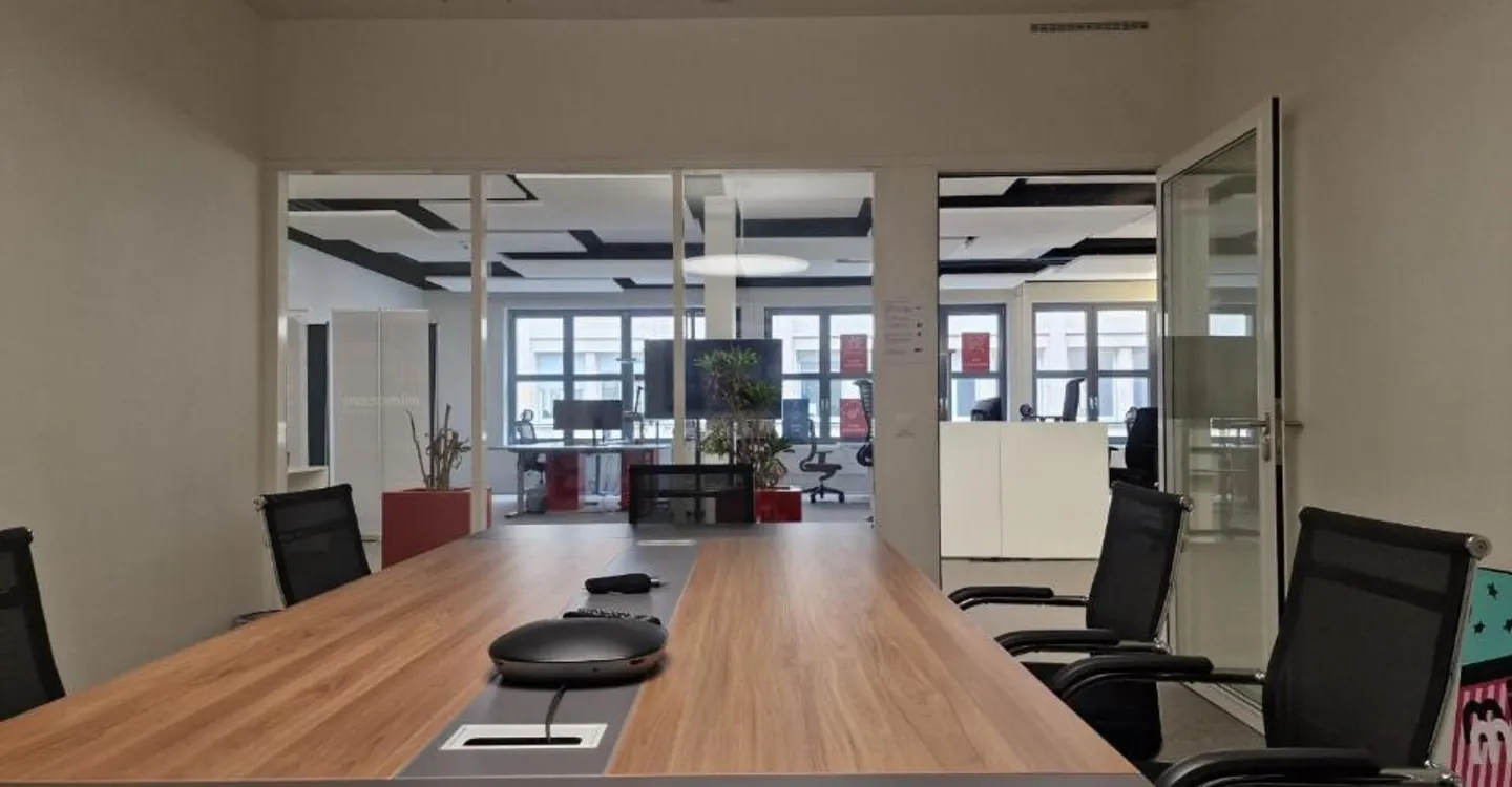 Uffici Vaud 183 m² di prestigio in affitto ristrutturati a due passi da Saint-François! - Foto 1 di 9