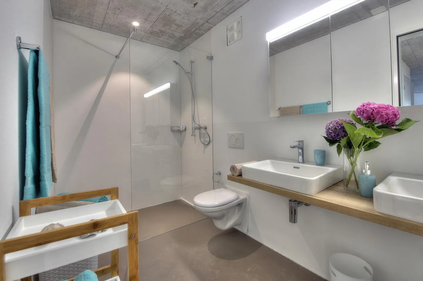 Appartement au rez-de-chaussée avec îlot - Photo 3 sur 6