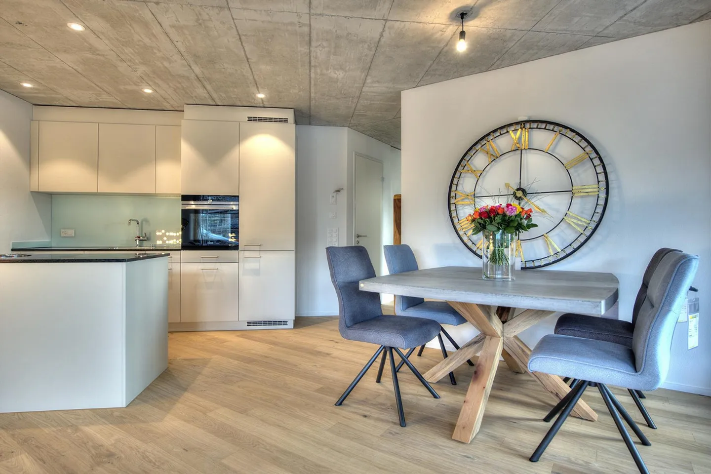 Appartement au rez-de-chaussée avec îlot - Photo 5 sur 6