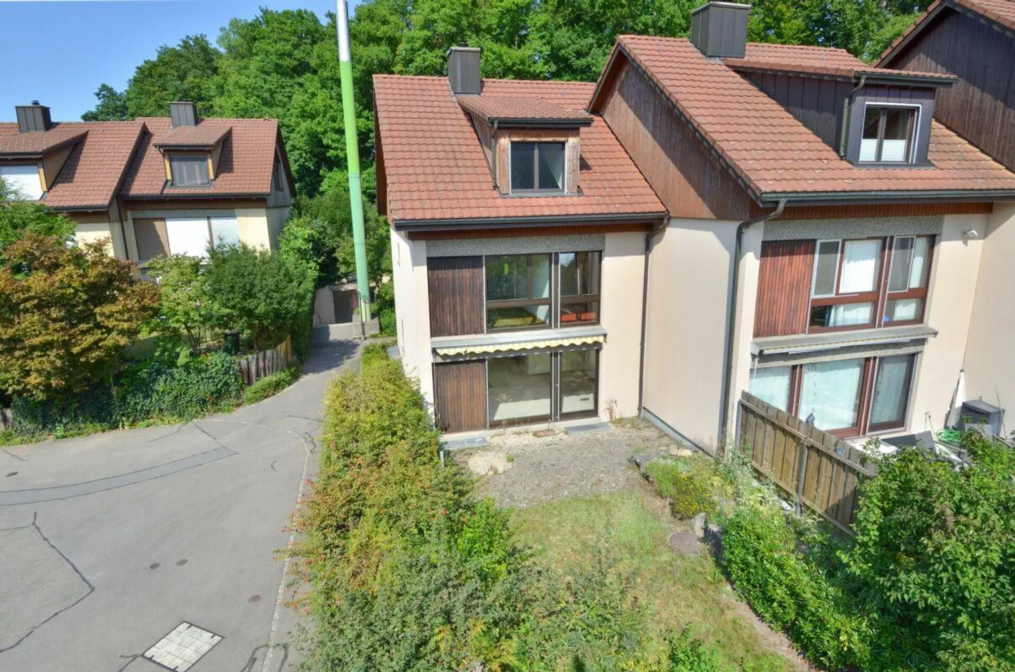 Idillio al confine del bosco: casa angolare di 6,5 stanze per la famiglia - Pronta per... - Foto 2 di 13