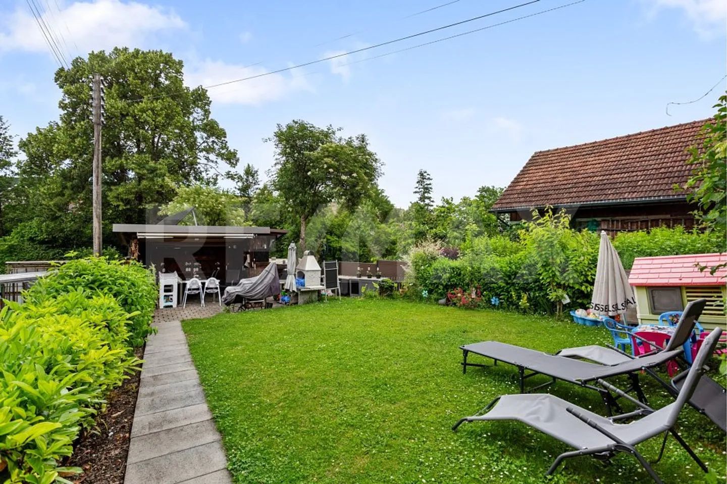 Appartamento duplex di 5,5 stanze in affitto in posizione centrale - Foto 11 di 13