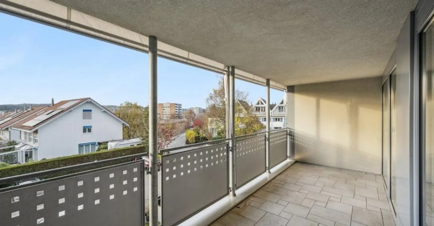 Bright and modern apartment with large balcony in an attractive location - Photo 10 of 12
