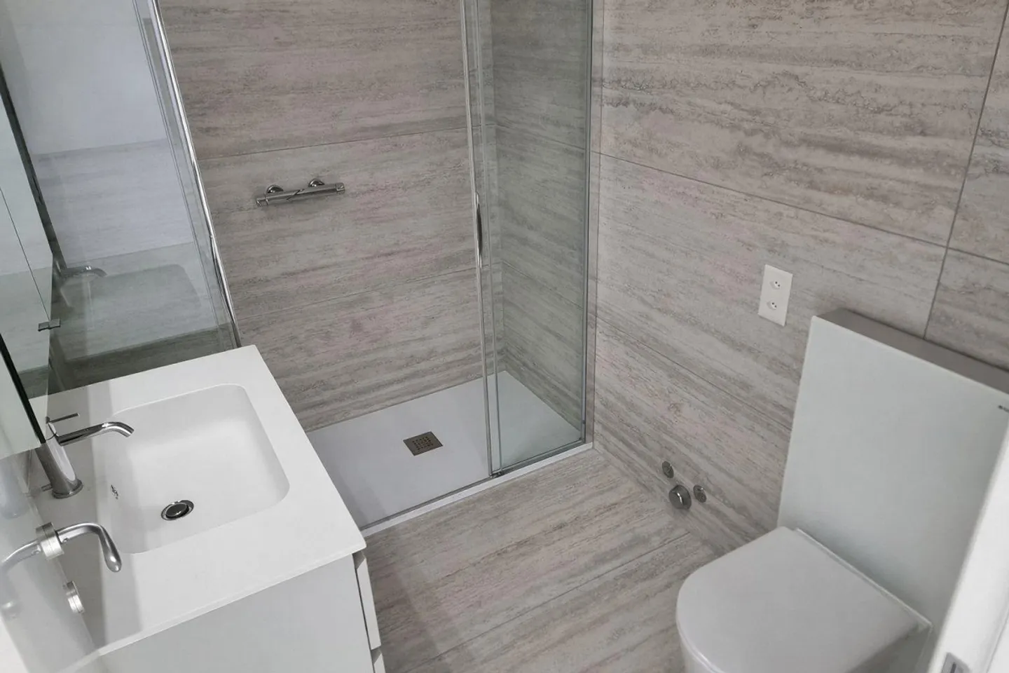 Renovated Apartment in Losone - Photo 6 of 9