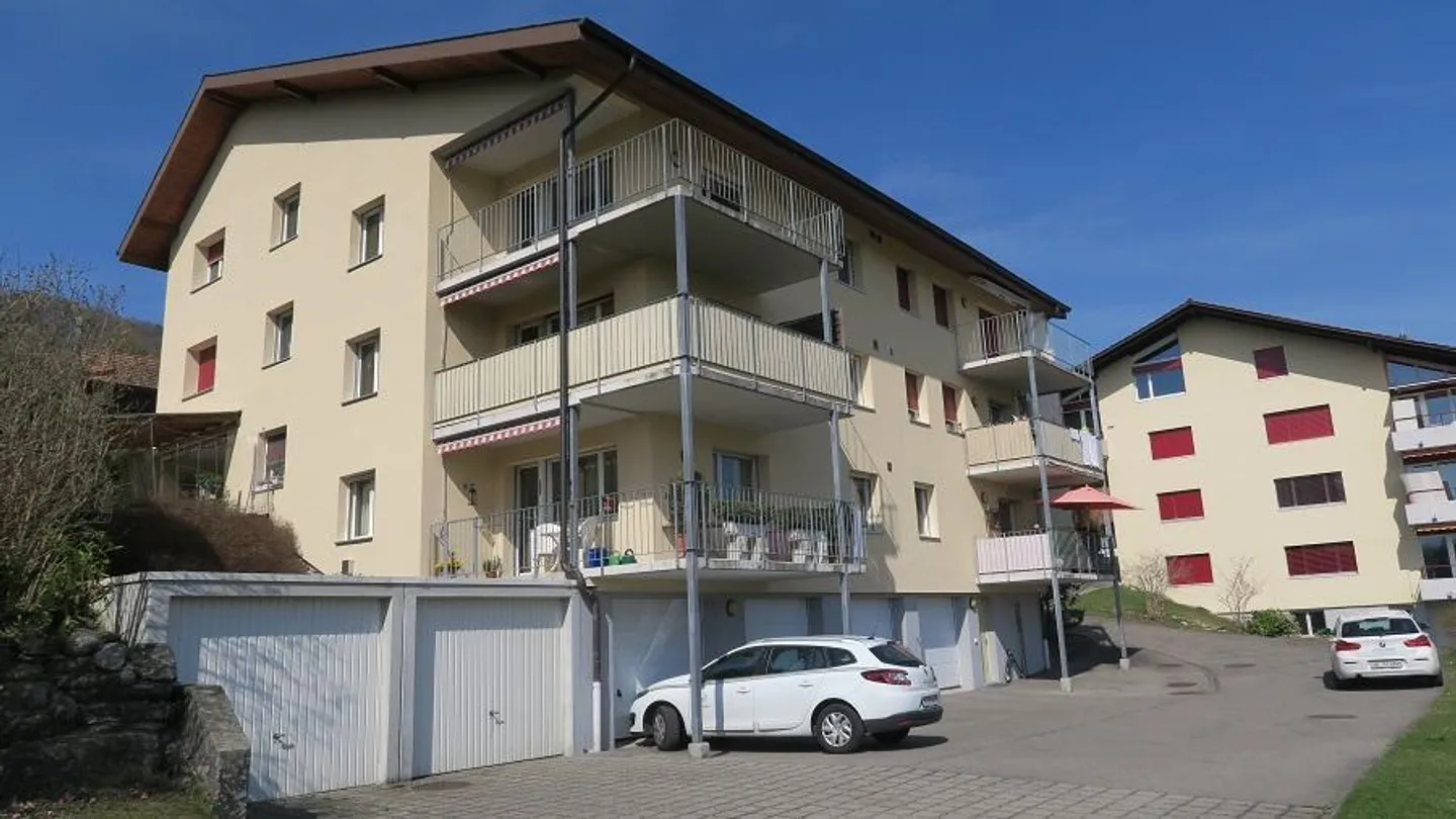 Familienwohnung mit grossem Balkon - Foto 1 von 13