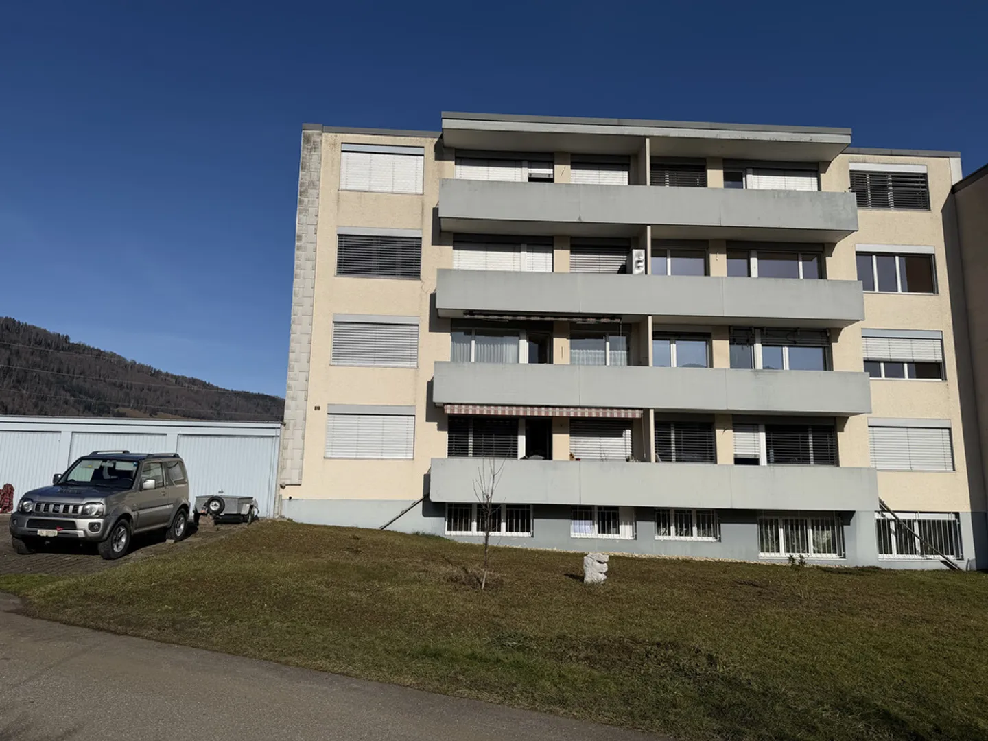 Helle Wohnung mit Balkon mit Blick auf die Landschaft - Foto 11 von 11