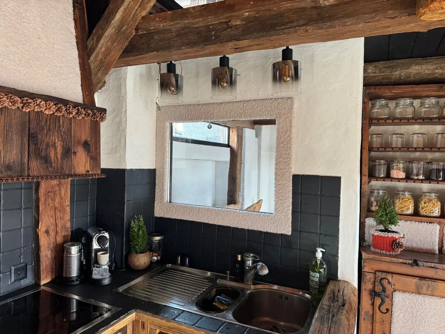 Chalet Incantevole con Vista Alpina - Foto 2 di 12