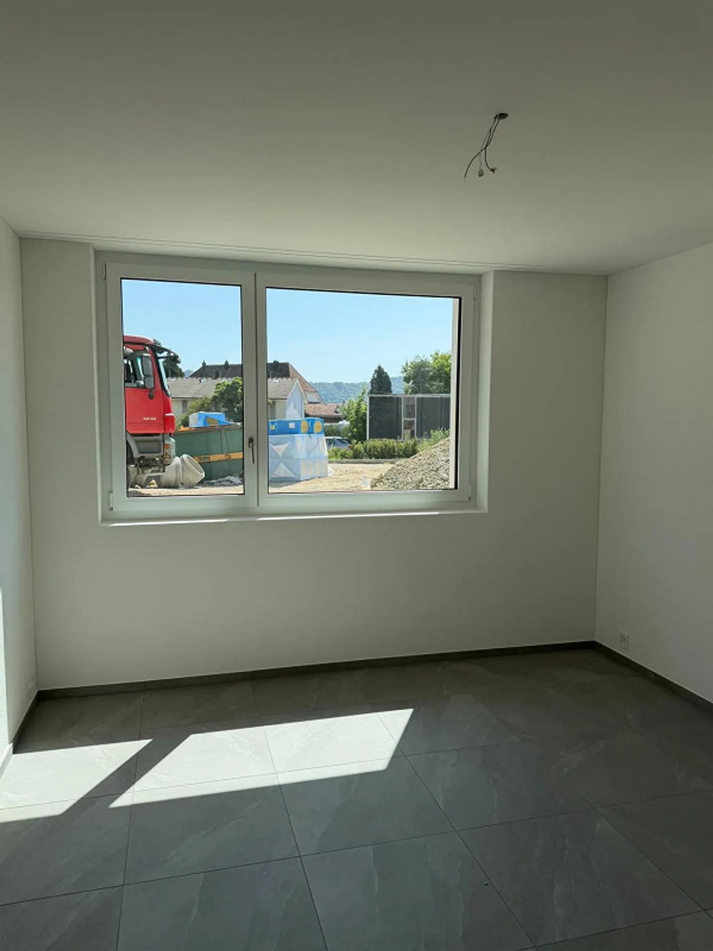 4.5-room apartment with patio - Photo 7 of 12
