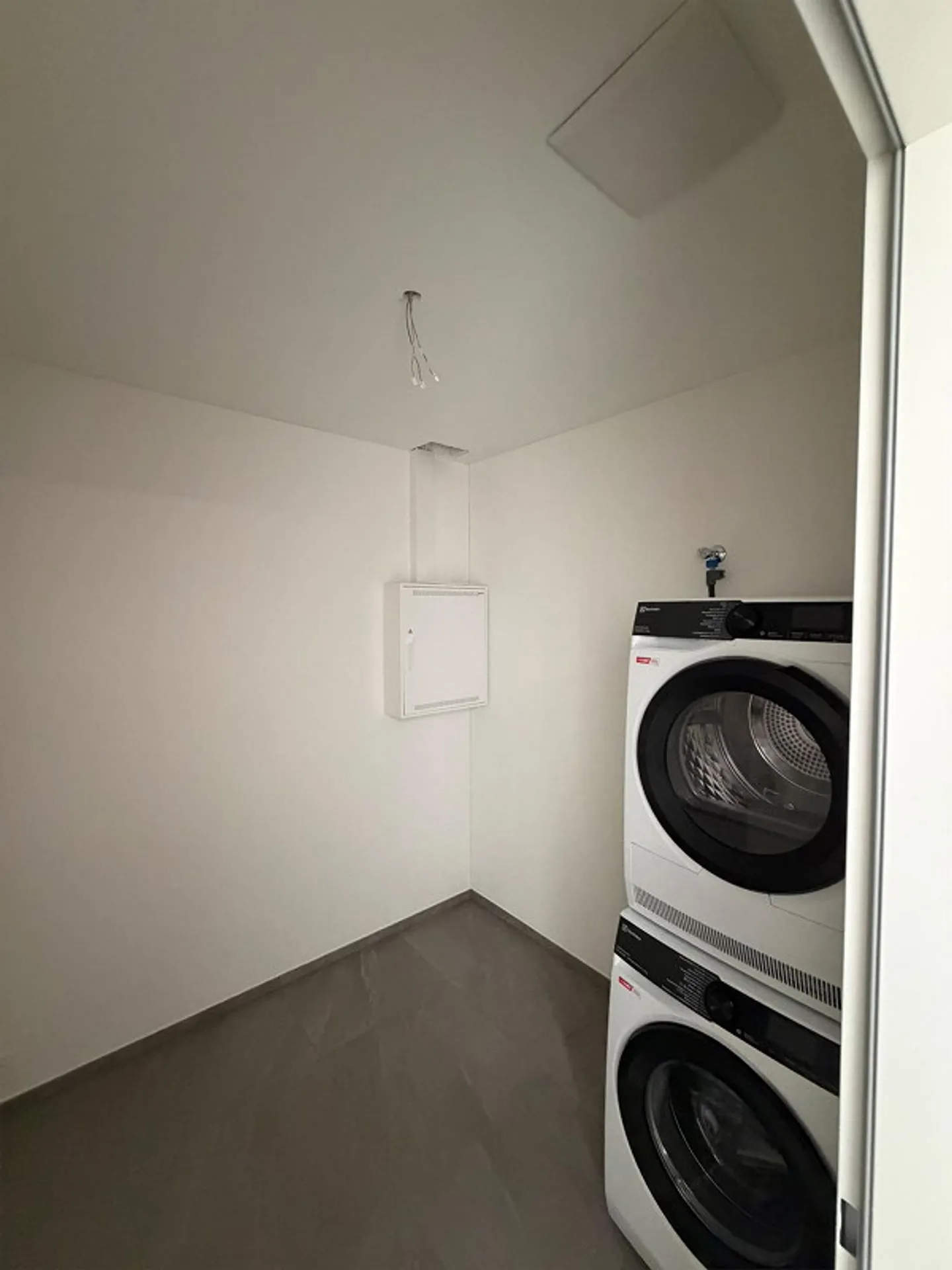 4.5-room apartment with patio - Photo 10 of 12