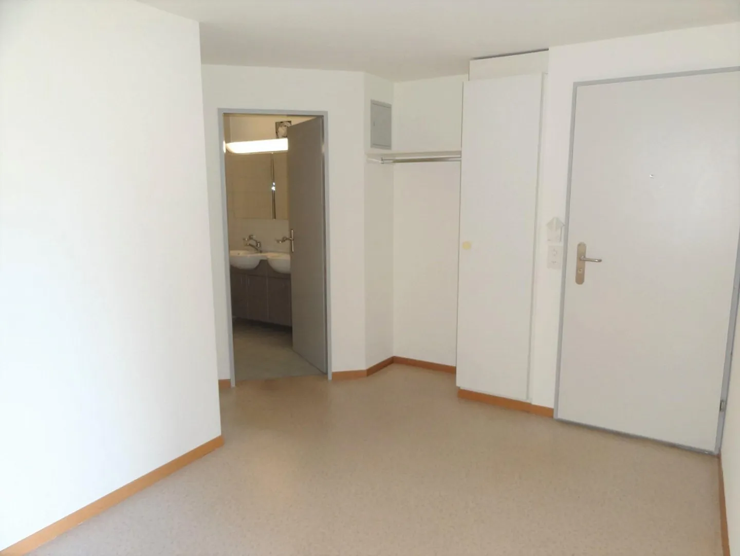 Ampio appartamento di 4,5 stanze - 88m2 in una posizione adatta ai bambini - Foto 6 di 7