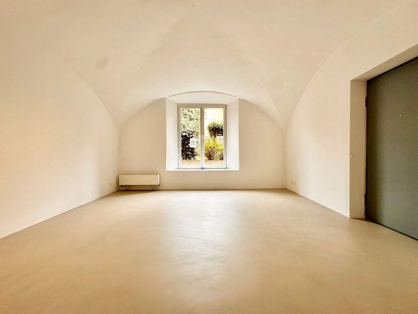 Charming commercial space in the heart of the Old Town of Locarno - Photo 17 of 30