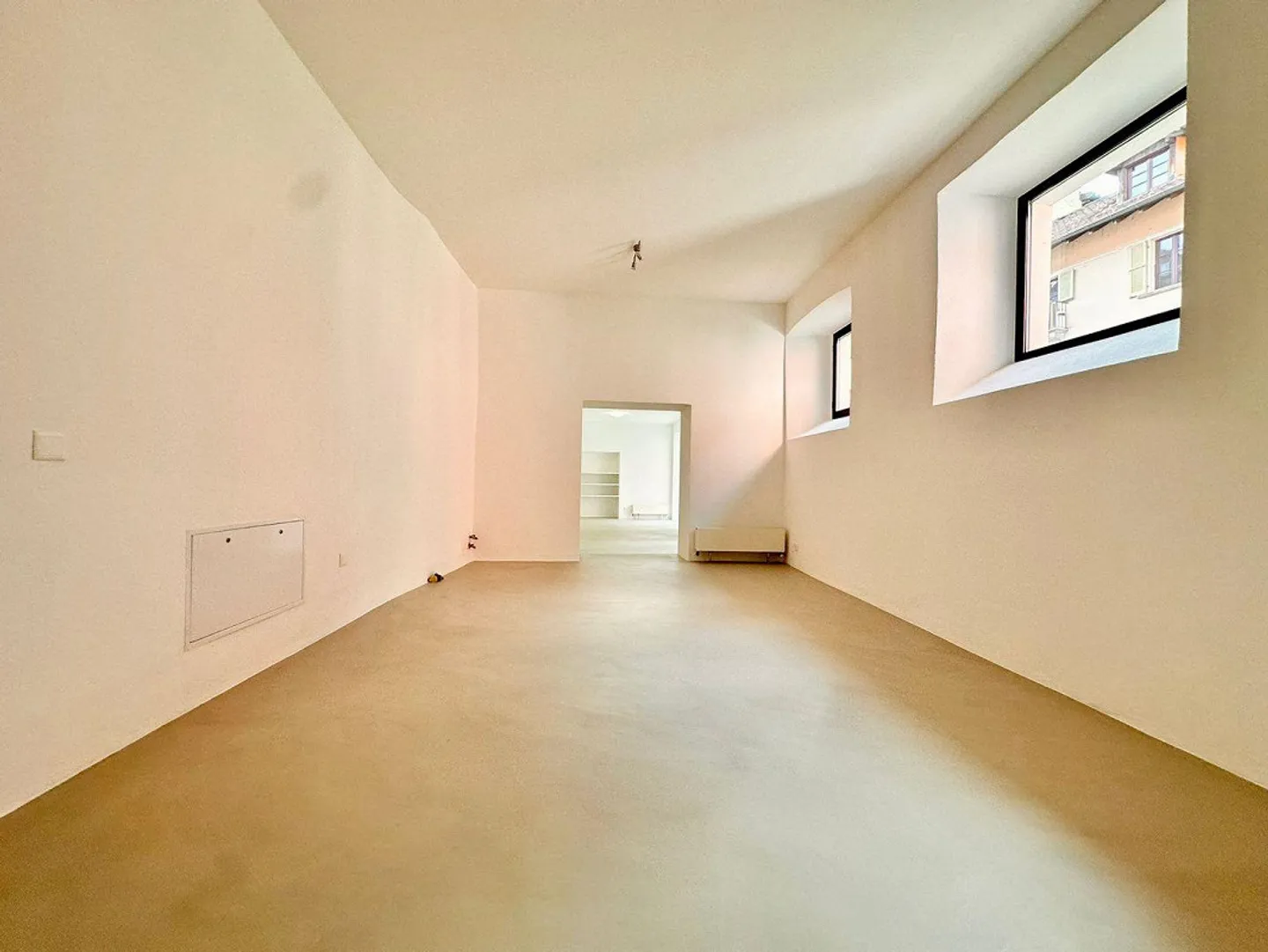 Charming commercial space in the heart of the Old Town of Locarno - Photo 18 of 30