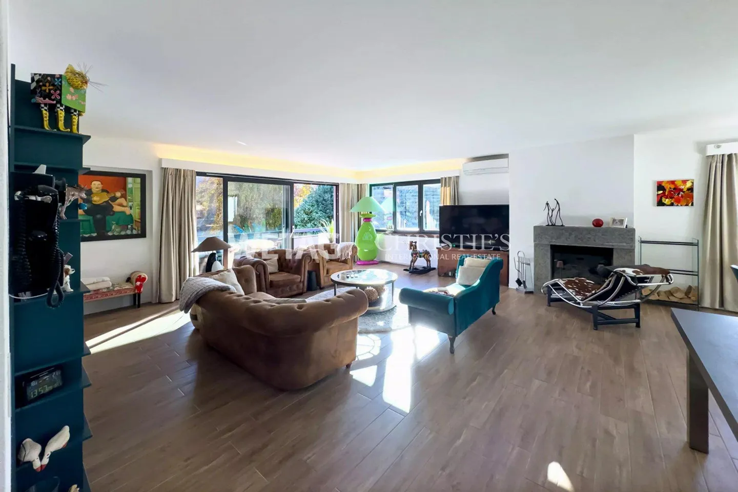 Maison multifamiliale élégante avec piscine extérieure dans un emplacement stratégique à Ascona à vendre - Photo 3 sur 11