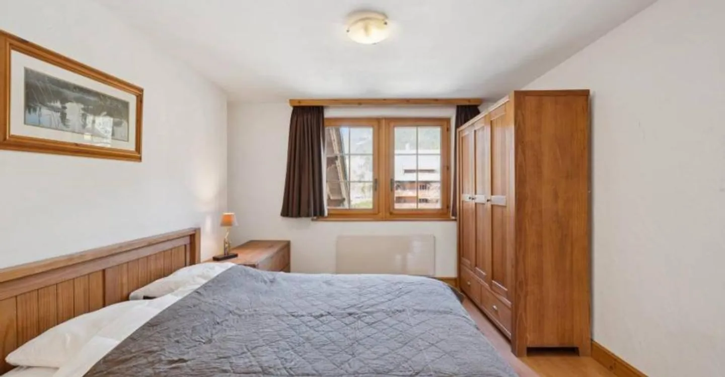 Villars, privileged location 3.5p with charm, large balcony, beautiful - Photo 13 of 13