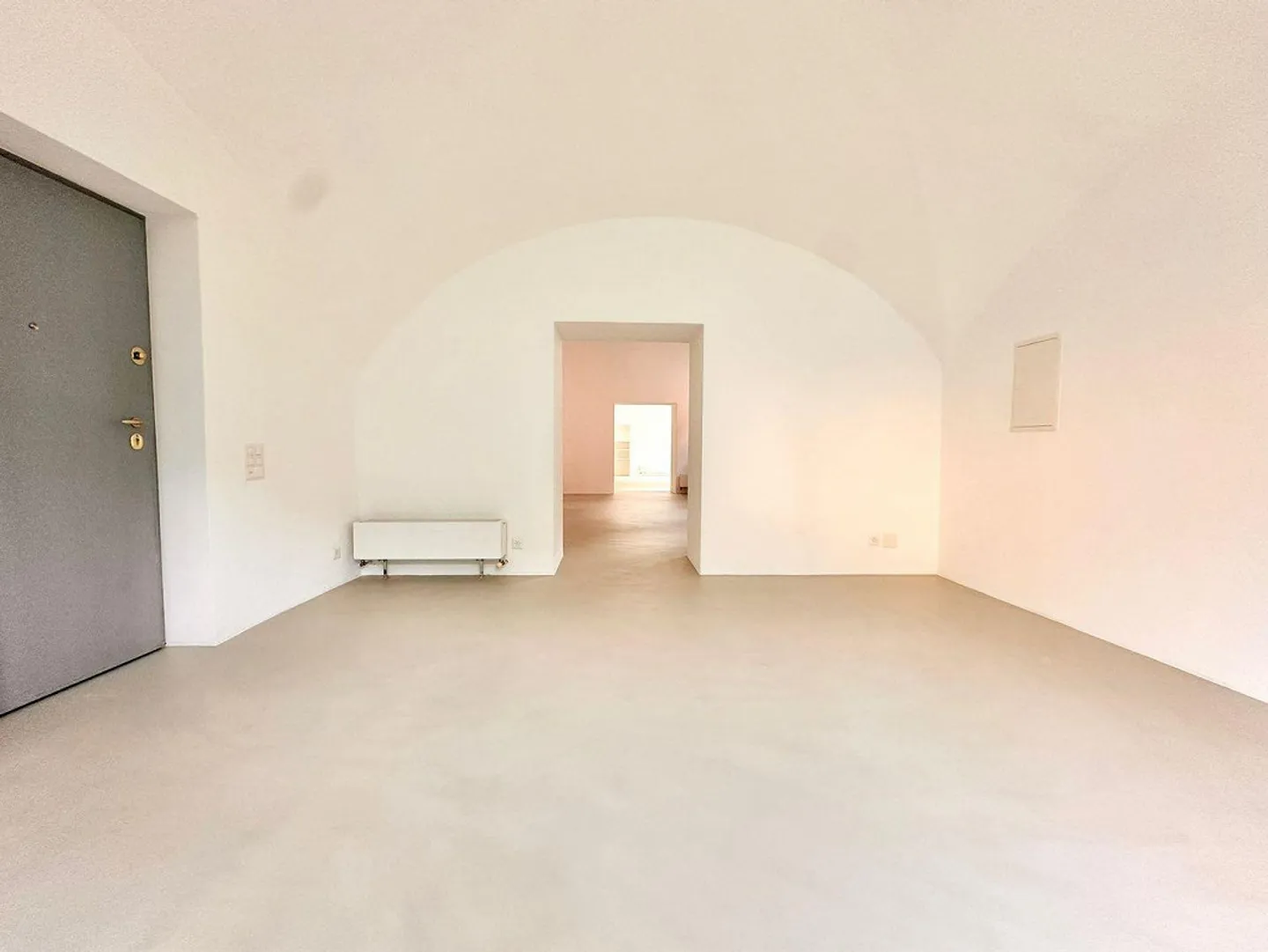 Charming commercial space in the heart of the Old Town of Locarno - Photo 16 of 30