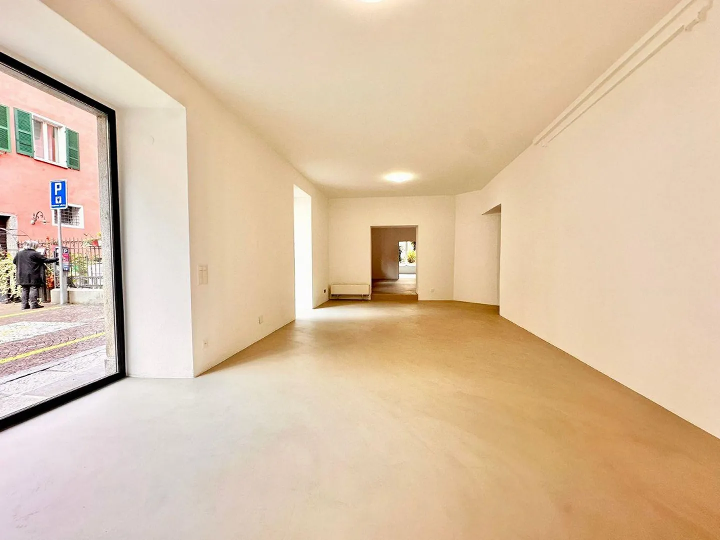 Charming commercial space in the heart of the Old Town of Locarno - Photo 28 of 30