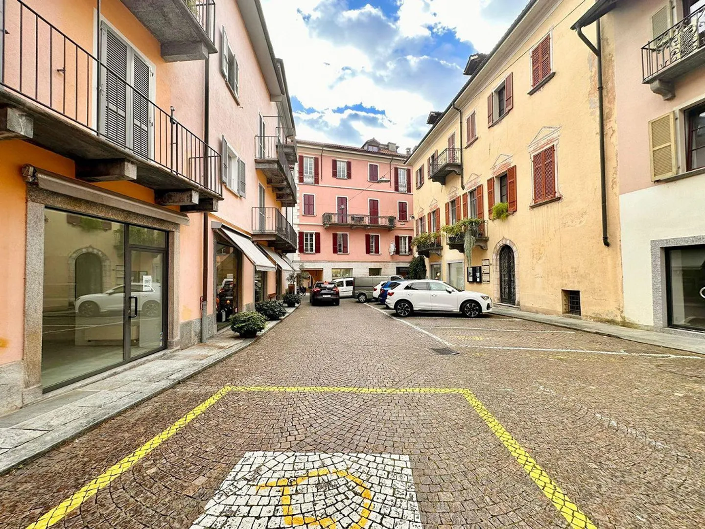 Charming commercial space in the heart of the Old Town of Locarno - Photo 29 of 30