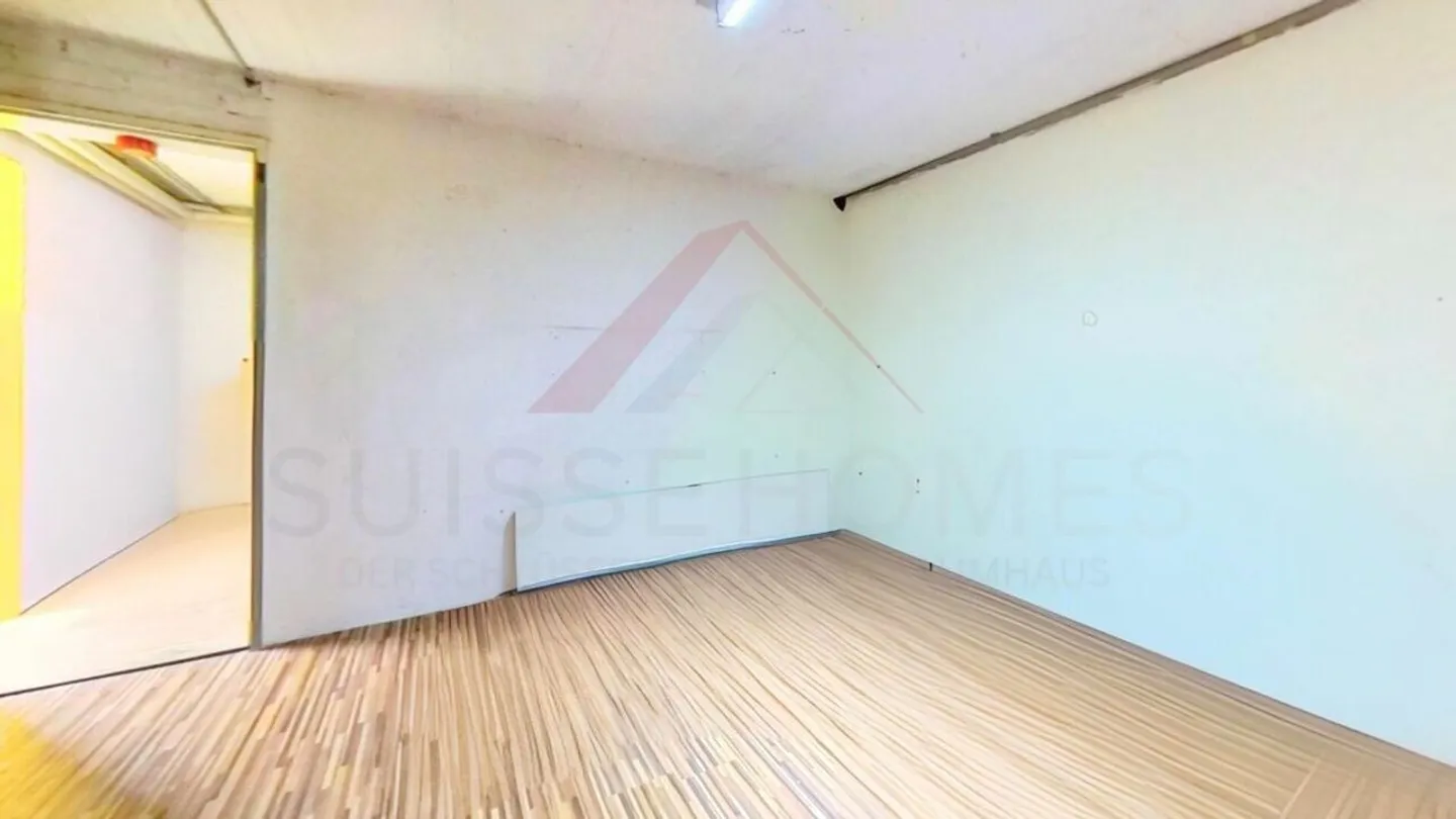 Charmante maison bifamiliale à Niederbipp - emplacement calme, grand jardin et potentiel polyvalent - Photo 5 sur 24