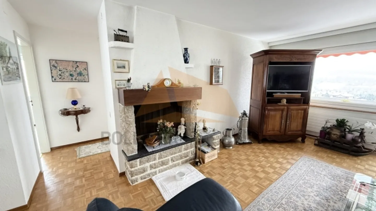 «A VENDRE
APPARTEMENT DE 4.5 PIÈCES EN PPE
ET GARAGE» - Photo 6 sur 9