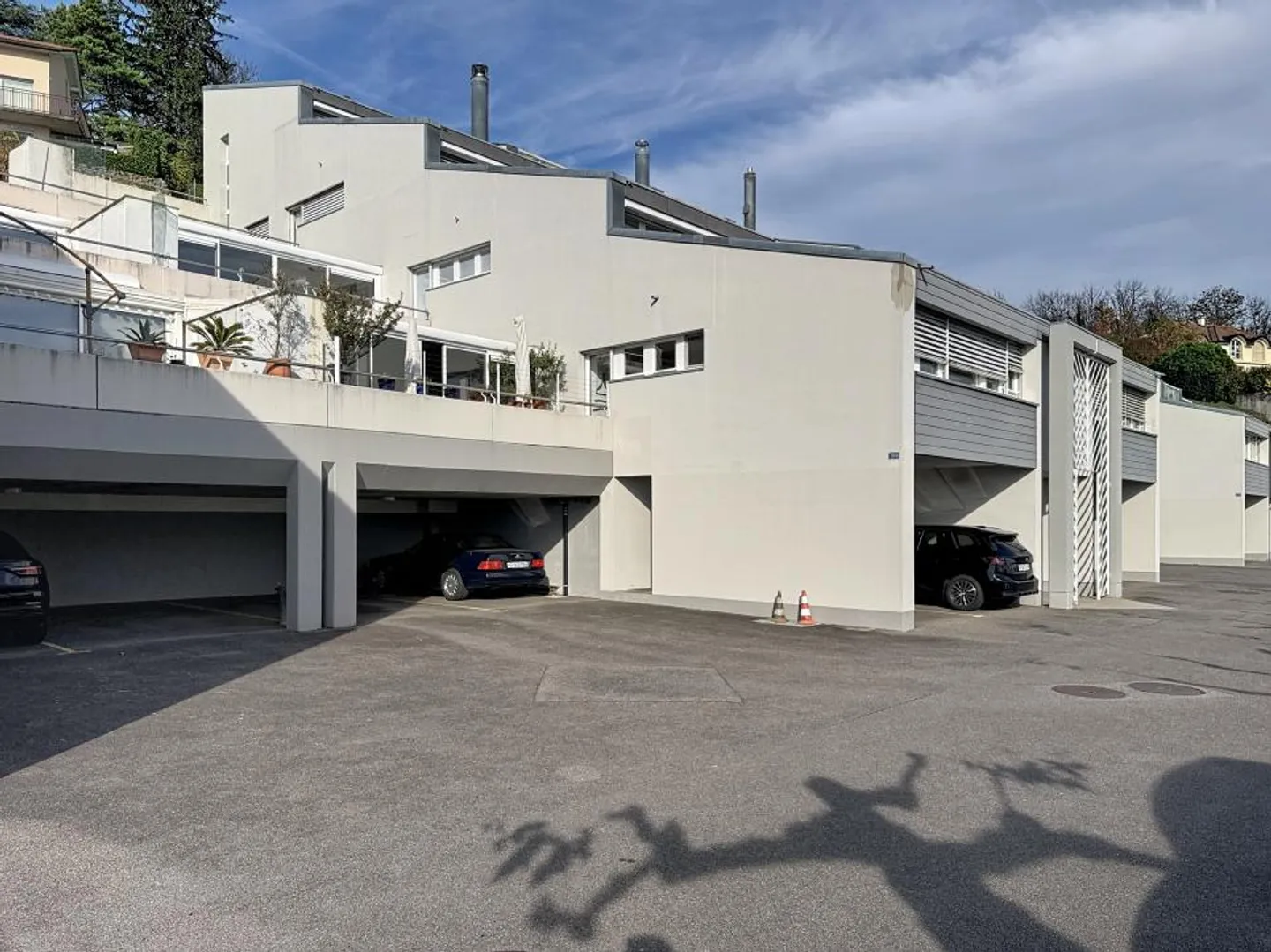 Appartement magnifique avec terrasse et vue sur le lac - Photo 1 sur 7