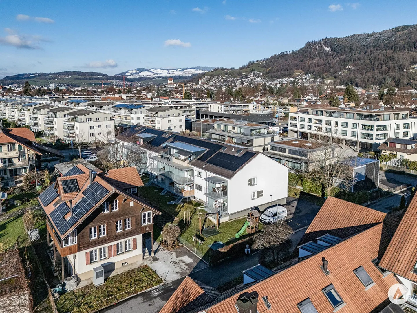 Compact Living in a Modernized Environment - Photo 3 of 13