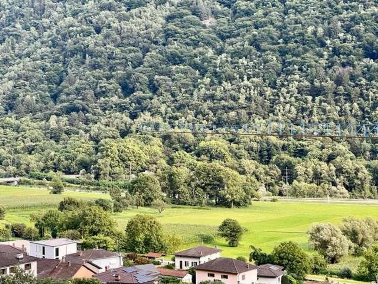 Terreno edificabile con vista aperta - Foto 1 di 2