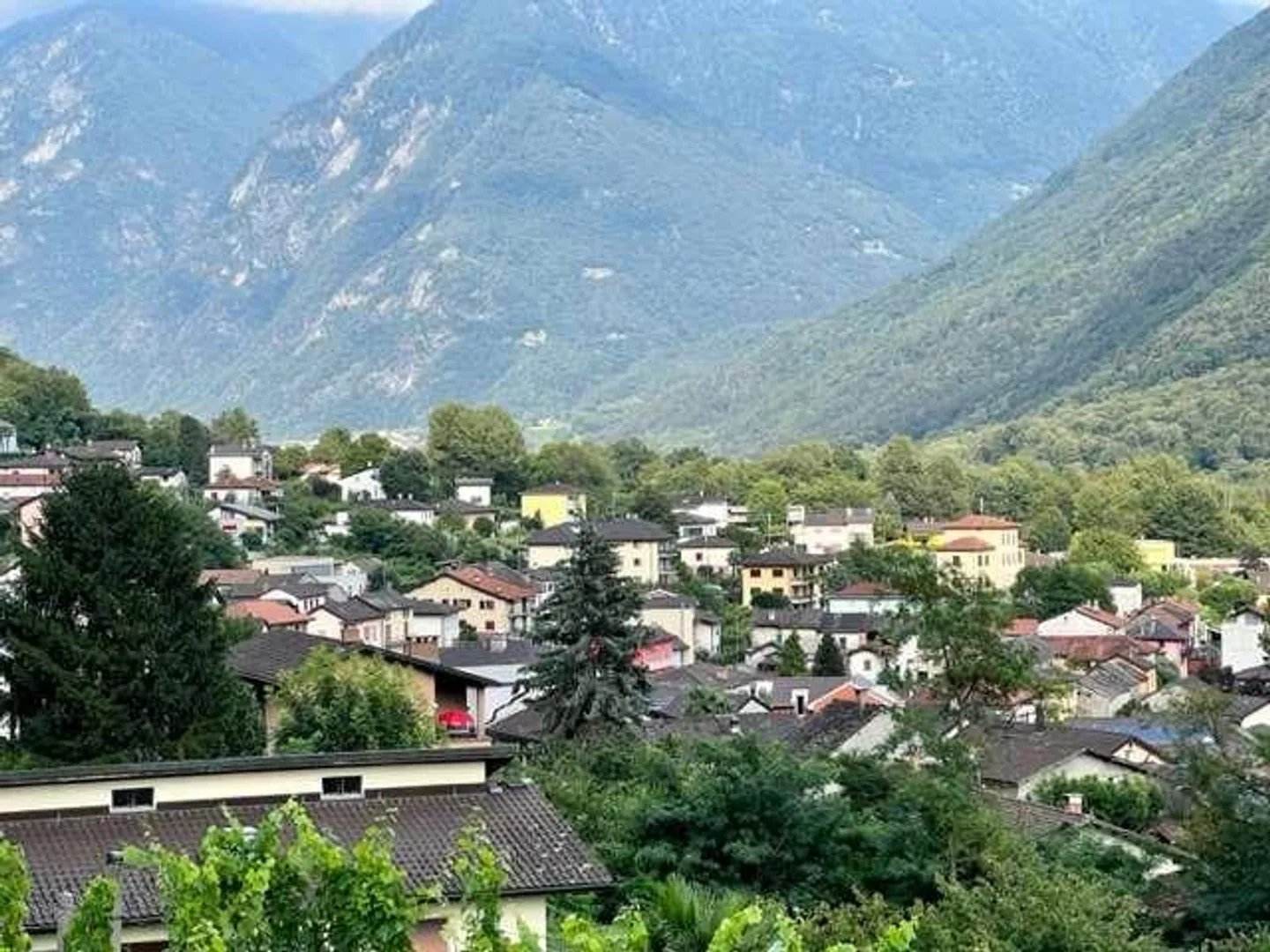 Terreno edificabile con vista aperta - Foto 2 di 2
