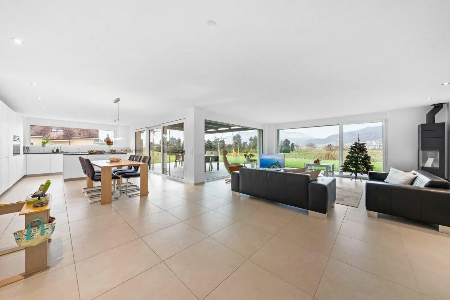 CHEF-D'ŒUVRE MODERNE - Photo 8 sur 12