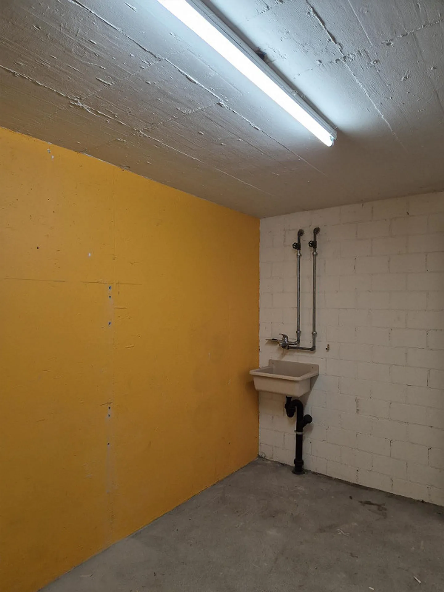 Salle de loisirs / bricolage à louer au Claridenweg 16, Volketswil - Photo 2 sur 2